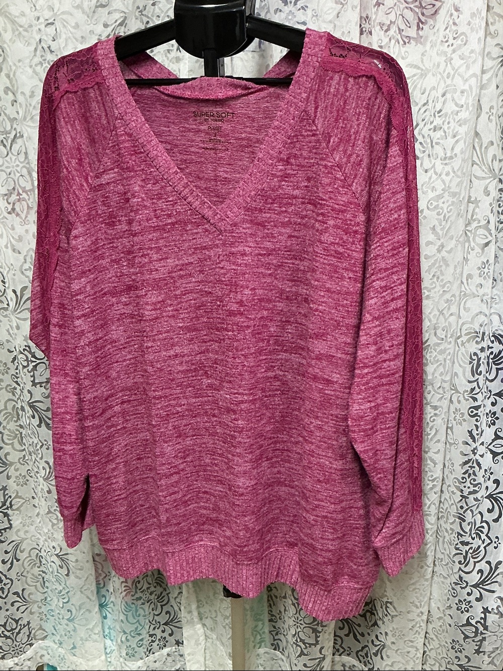 ❤️ torrid Super Soft Raspberry Pink Marled V-Neck Sweater with Lace Shoulders 3X